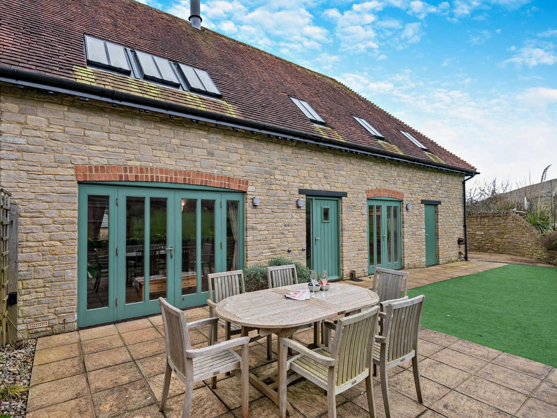 3 Bed In Lulworth Cove Dc139 Villa West Lulworth Exterior photo